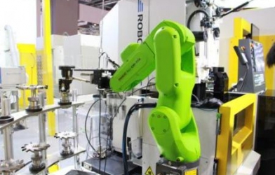 Процесс роста сборочного робота FANUC