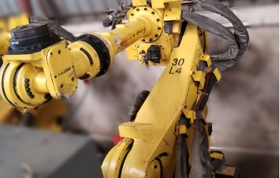 Основное применение промышленного робота — безопасность
